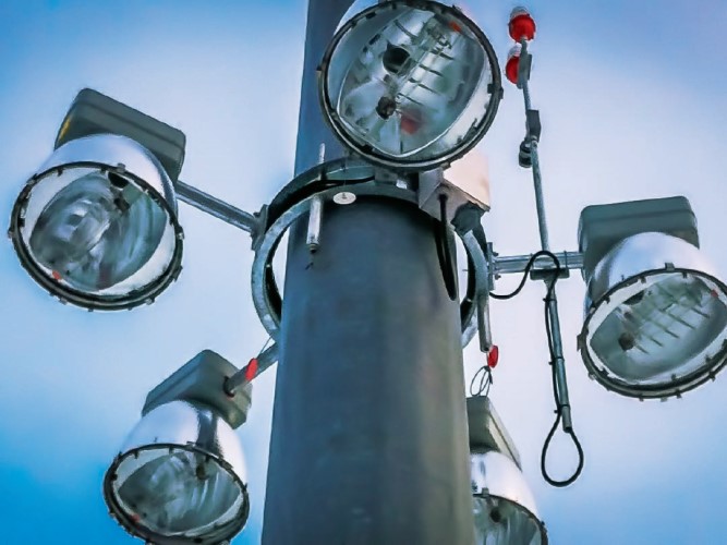 lowering-devices-sports-commercial-lighting